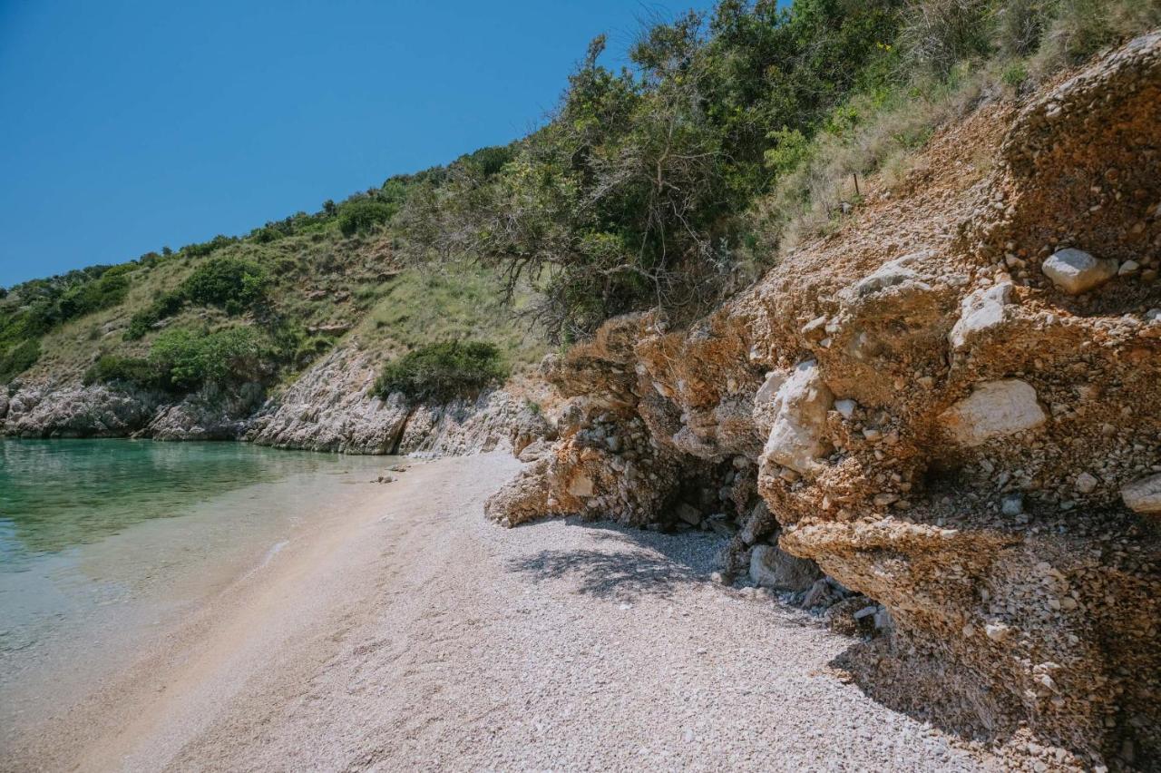 Hidden Gem By Nono Ban - Robinson Style Villa Bol Dış mekan fotoğraf