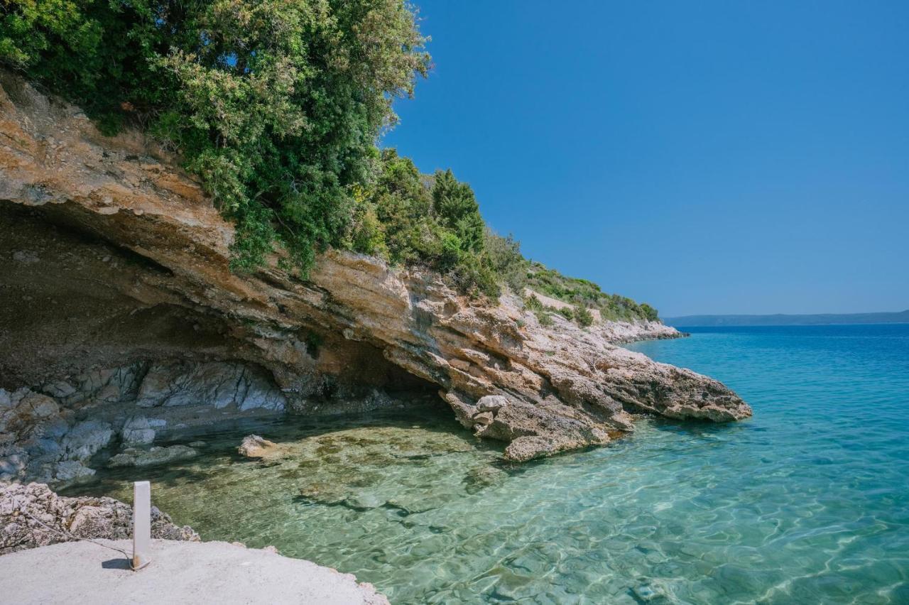 Hidden Gem By Nono Ban - Robinson Style Villa Bol Dış mekan fotoğraf